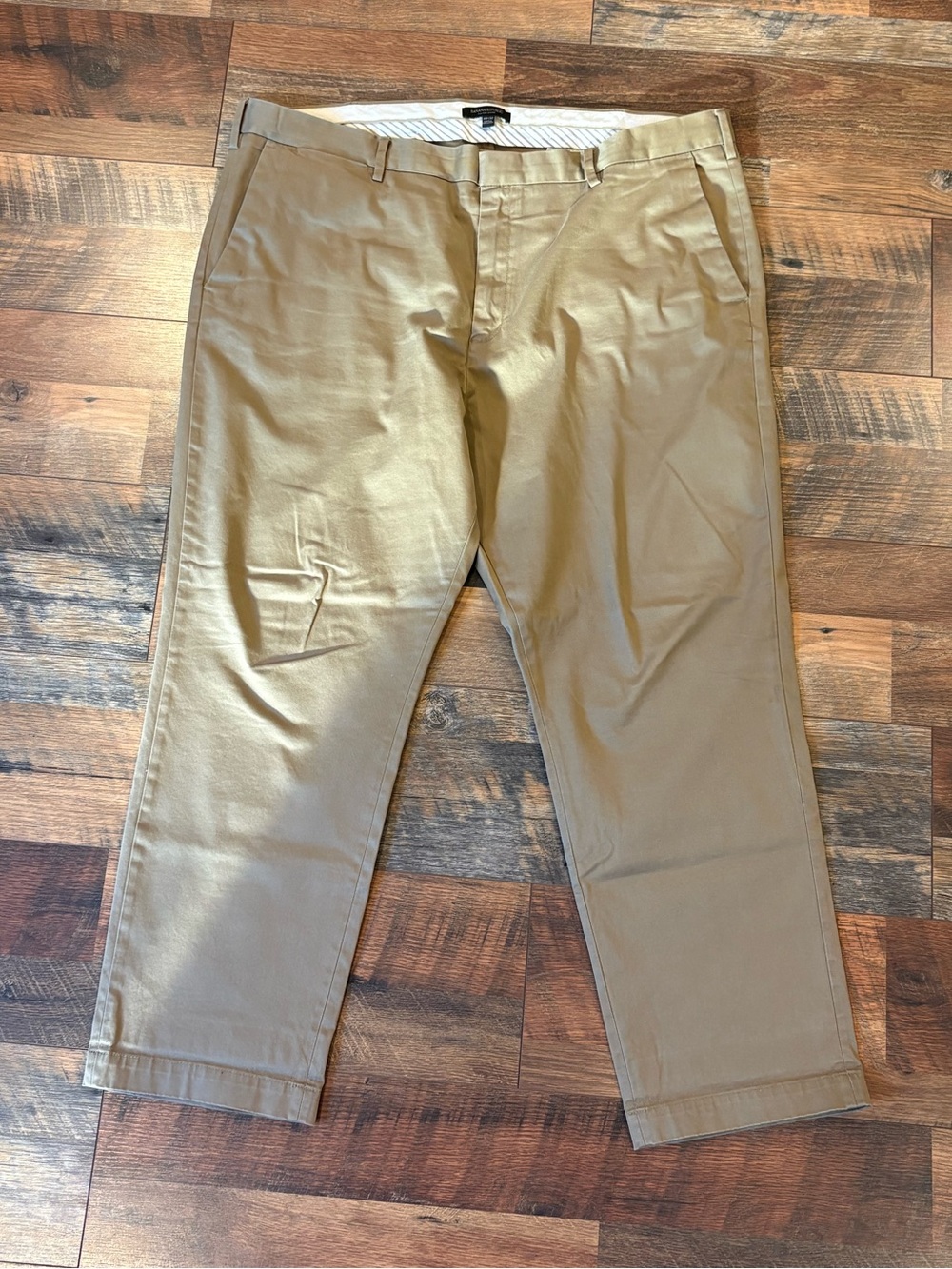 Banana Republic Fulton Chino - Picture 2 of 5